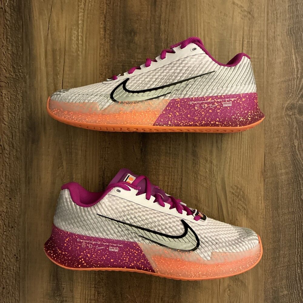 Nike Court Air Zoom Vapor 11 NYC Tennis Shoes Women 7 Pink Orange FQ7266-500